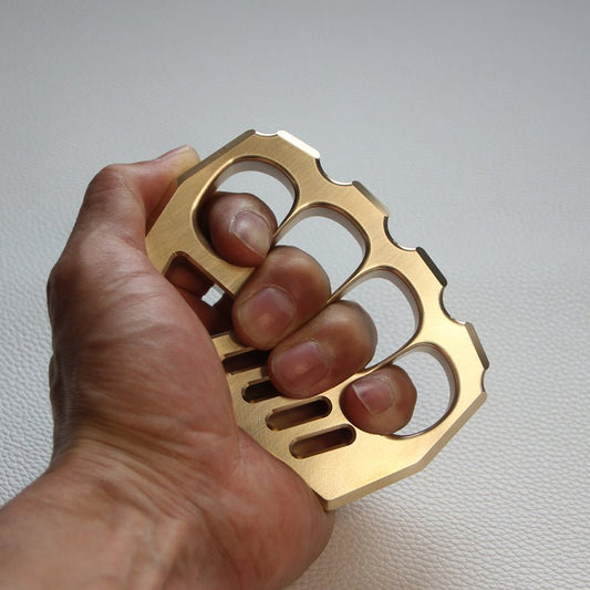 Brass Knuckles Thickened Metal Tiger Safety Defense Knuckle Duster Self  Defense Equipment Bracelet Pocket EDC Tool From Hjfyzxco, $7.88